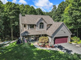 24 Heron Court, Plainwell, MI 49080