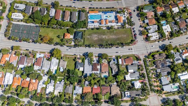 1756 71st St, Miami Beach, FL 33141
