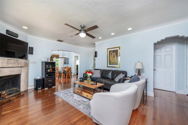 1756 71st St, Miami Beach, FL 33141