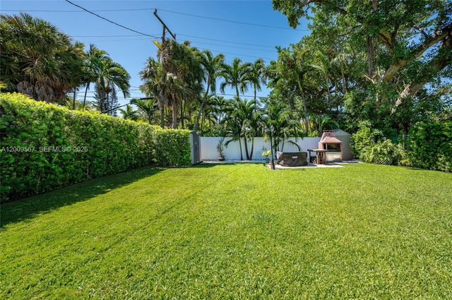 1756 71st St, Miami Beach, FL 33141