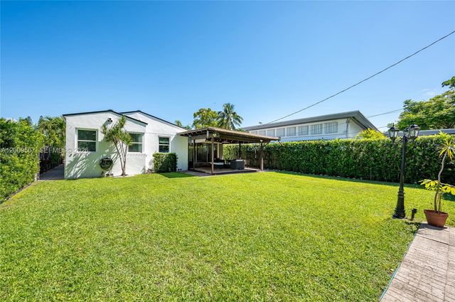 1756 71st St, Miami Beach, FL 33141