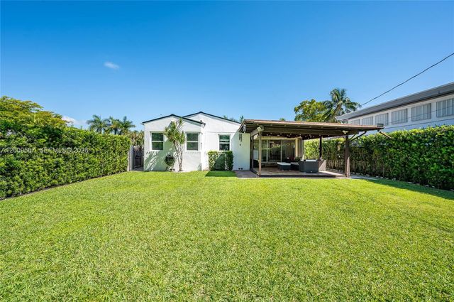 1756 71st St, Miami Beach, FL 33141