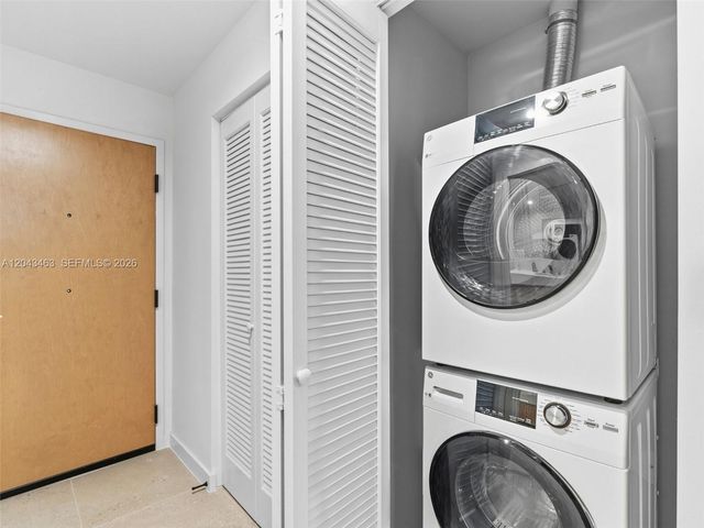 11 NE 6th St 1509, Miami, FL 33132