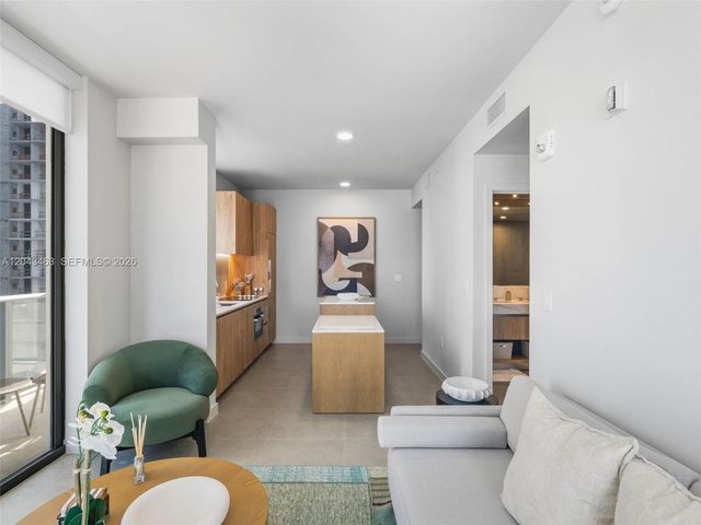 11 NE 6th St 1509, Miami, FL 33132
