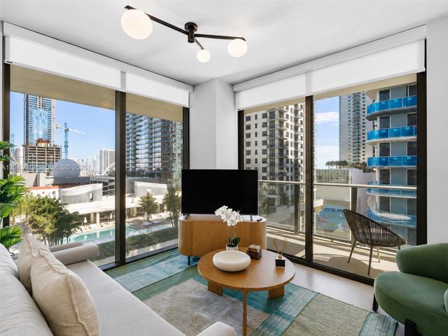 11 NE 6th St 1509, Miami, FL 33132