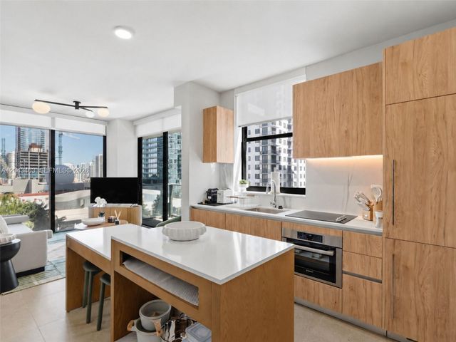 11 NE 6th St 1509, Miami, FL 33132