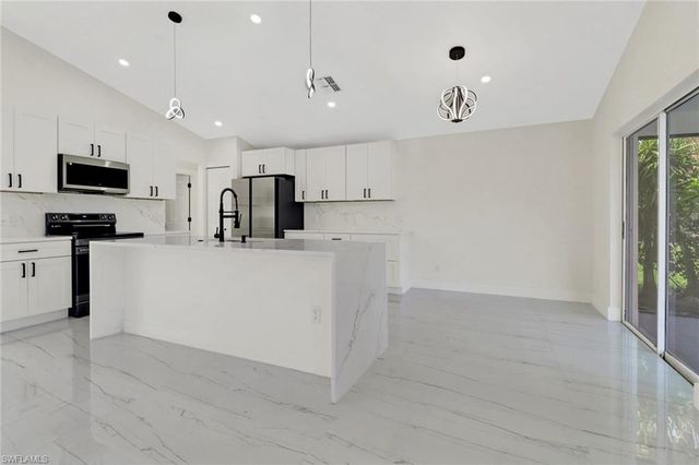 4520 SW 22nd AVE, Cape Coral, FL 33914