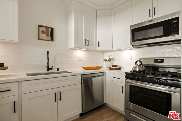 839 Larrabee Street 6, West Hollywood, CA 90069