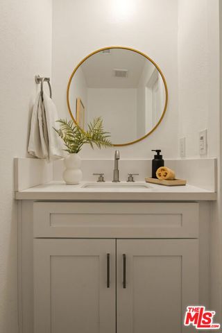 839 Larrabee Street 6, West Hollywood, CA 90069