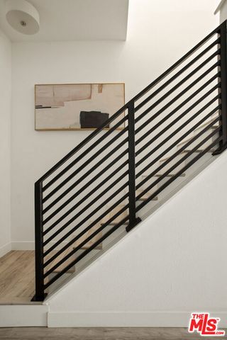 839 Larrabee Street 6, West Hollywood, CA 90069