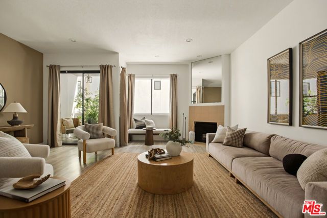 839 Larrabee Street 6, West Hollywood, CA 90069