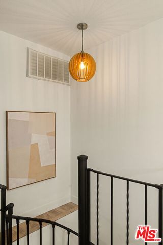 839 Larrabee Street 6, West Hollywood, CA 90069