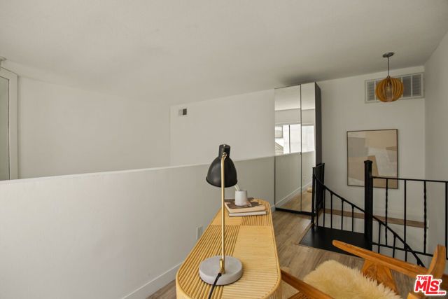 839 Larrabee Street 6, West Hollywood, CA 90069