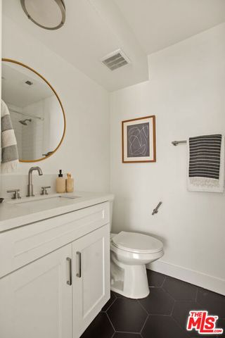 839 Larrabee Street 6, West Hollywood, CA 90069