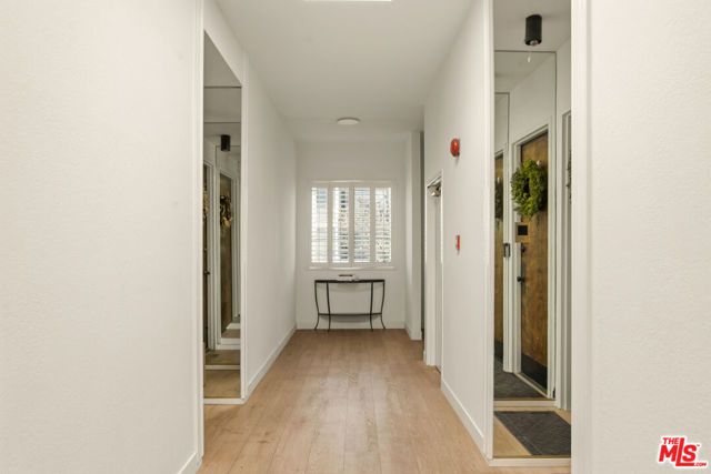 839 Larrabee Street 6, West Hollywood, CA 90069