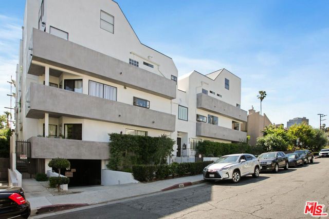 839 Larrabee Street 6, West Hollywood, CA 90069