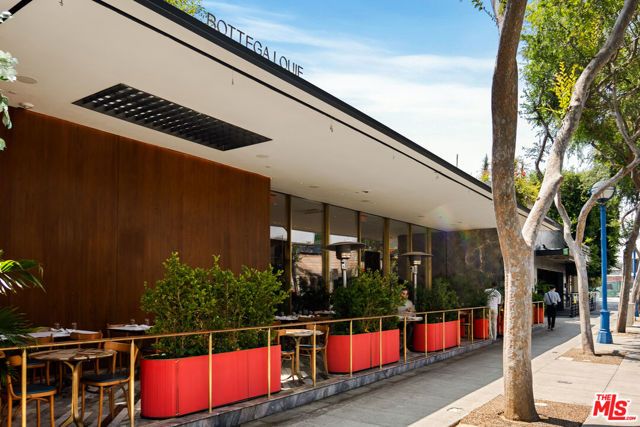 839 Larrabee Street 6, West Hollywood, CA 90069