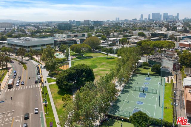 839 Larrabee Street 6, West Hollywood, CA 90069