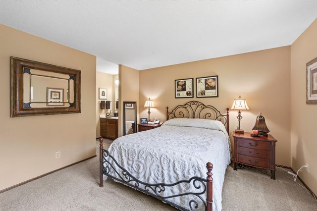 5217 Balmoral Lane, Bloomington, MN 55437