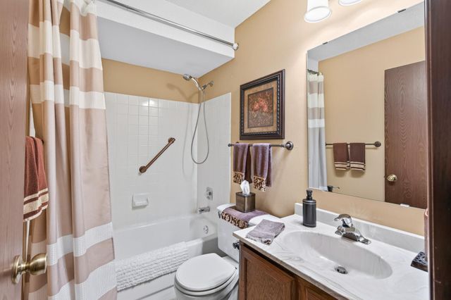 5217 Balmoral Lane, Bloomington, MN 55437