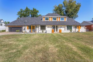 2925 E 57th Place, Tulsa, OK 74105