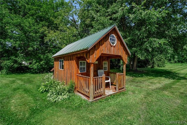 6481 Hatter Road, Newfane, NY 14108