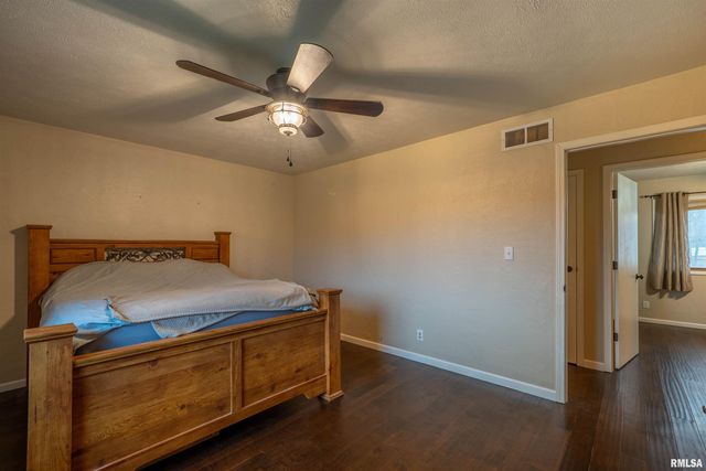 6528 S NAVAJO Drive, Bartonville, IL 61607