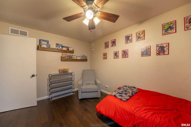 6528 S NAVAJO Drive, Bartonville, IL 61607