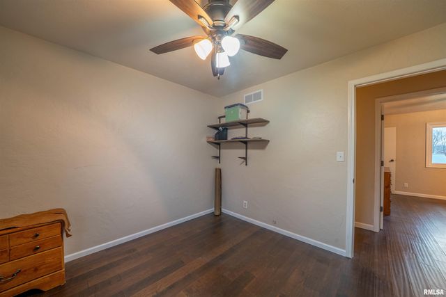 6528 S NAVAJO Drive, Bartonville, IL 61607