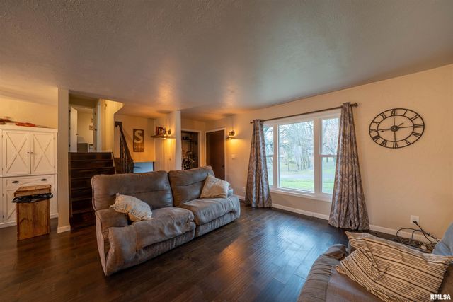 6528 S NAVAJO Drive, Bartonville, IL 61607