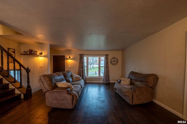 6528 S NAVAJO Drive, Bartonville, IL 61607