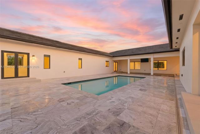 10005 SW 66th St, Miami, FL 33173