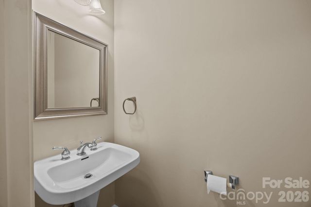 12353 Jessica Place, Charlotte, NC 28269