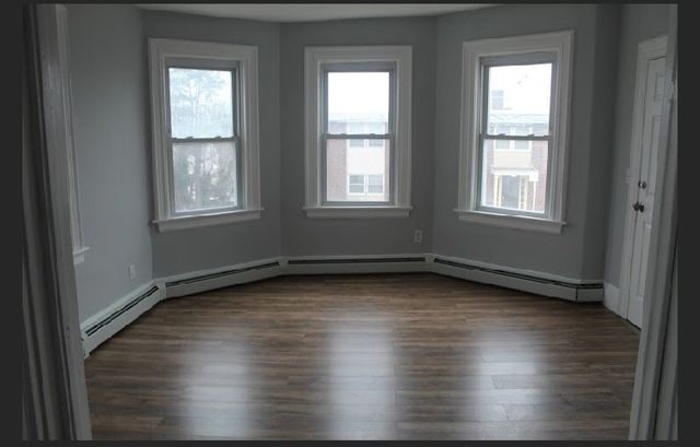 207 Pawtucket Avenue, Pawtucket, RI 02860