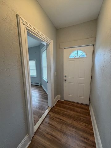 207 Pawtucket Avenue, Pawtucket, RI 02860