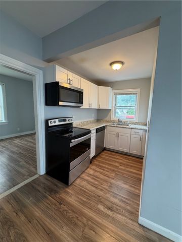 207 Pawtucket Avenue, Pawtucket, RI 02860