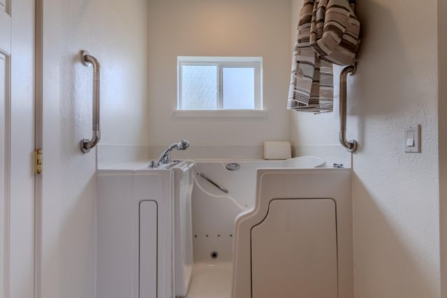 1316 NE Foster Way, Grants Pass, OR 97526