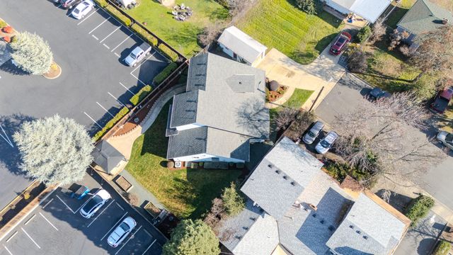 1316 NE Foster Way, Grants Pass, OR 97526