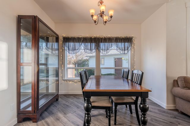 1316 NE Foster Way, Grants Pass, OR 97526