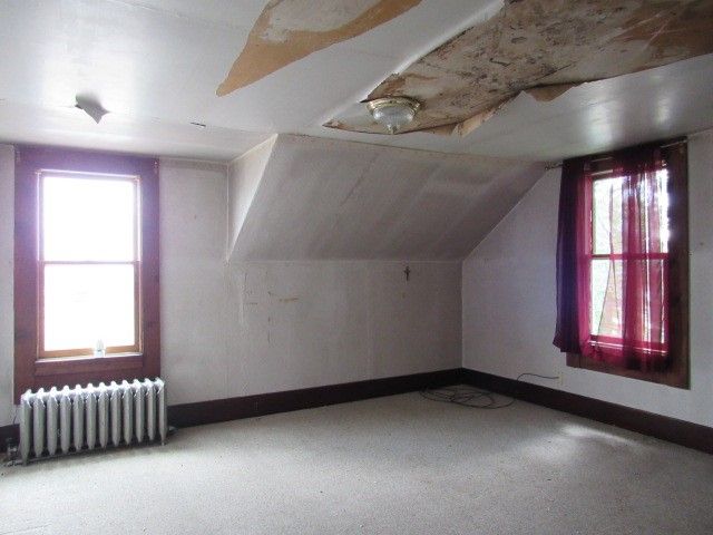 743 Spence Way, Mt Pleasant Boro, PA 15666