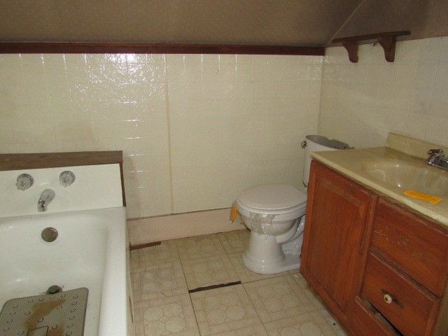 743 Spence Way, Mt Pleasant Boro, PA 15666