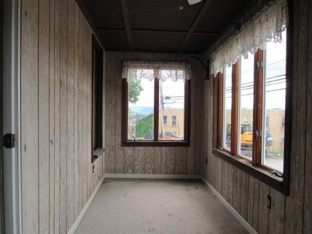 743 Spence Way, Mt Pleasant Boro, PA 15666