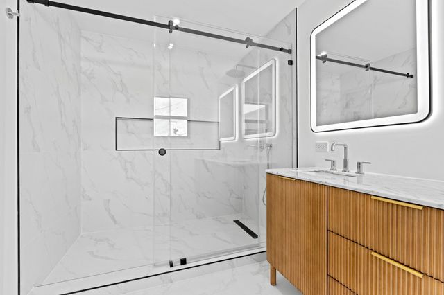 20500 Highland Lakes Boulevard, Miami, FL 33179