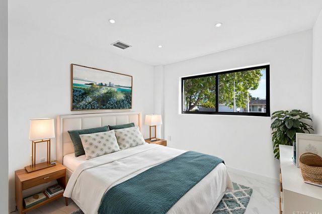 20500 Highland Lakes Boulevard, Miami, FL 33179