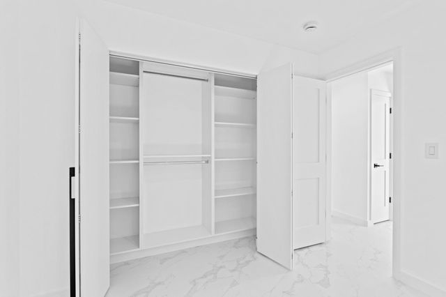 20500 Highland Lakes Boulevard, Miami, FL 33179