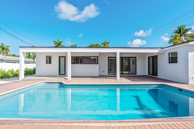 20500 Highland Lakes Boulevard, Miami, FL 33179