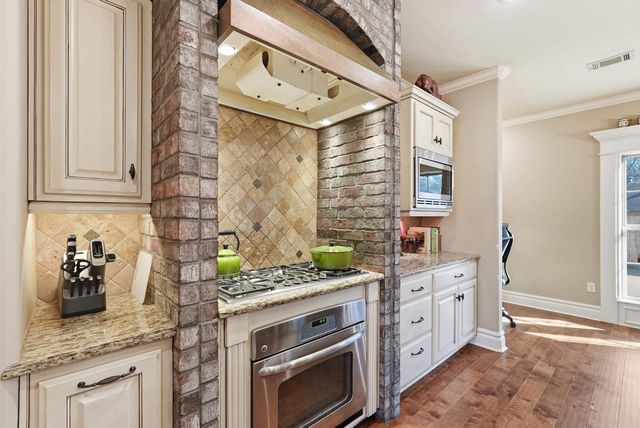 1120 Applewood Drive, Conway, AR 72034