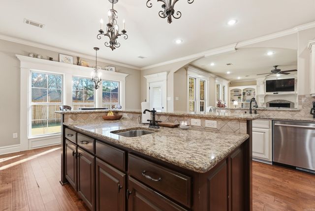 1120 Applewood Drive, Conway, AR 72034