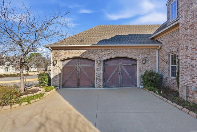 1120 Applewood Drive, Conway, AR 72034