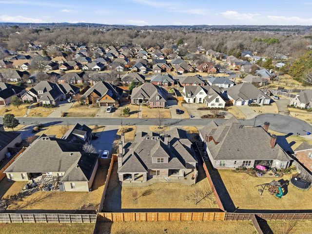 1120 Applewood Drive, Conway, AR 72034